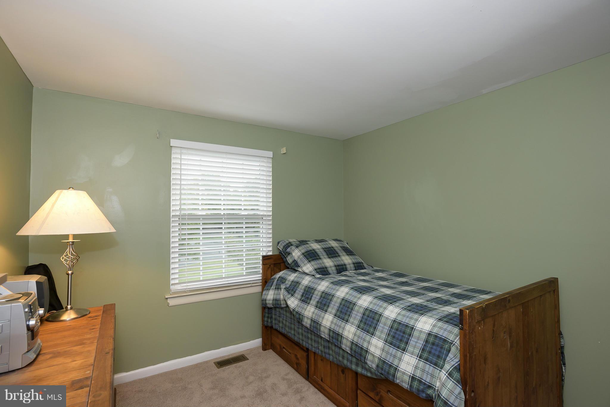 CHARING CROSS - Residential