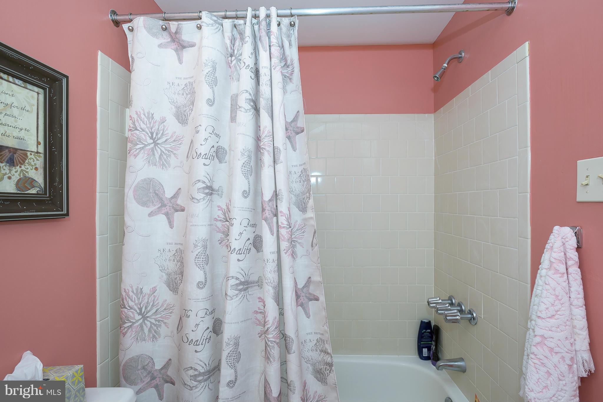 CHARING CROSS - Residential