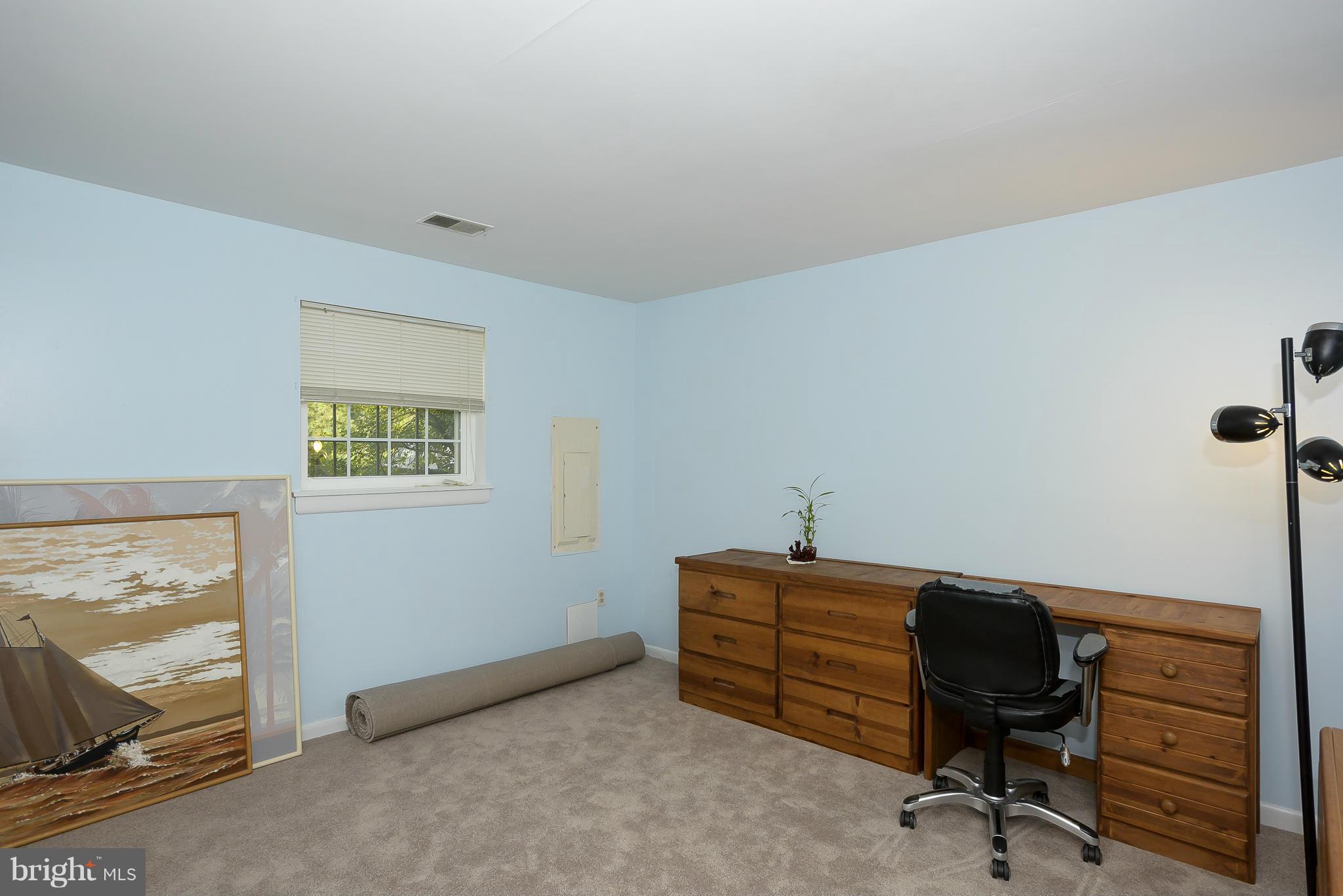 CHARING CROSS - Residential