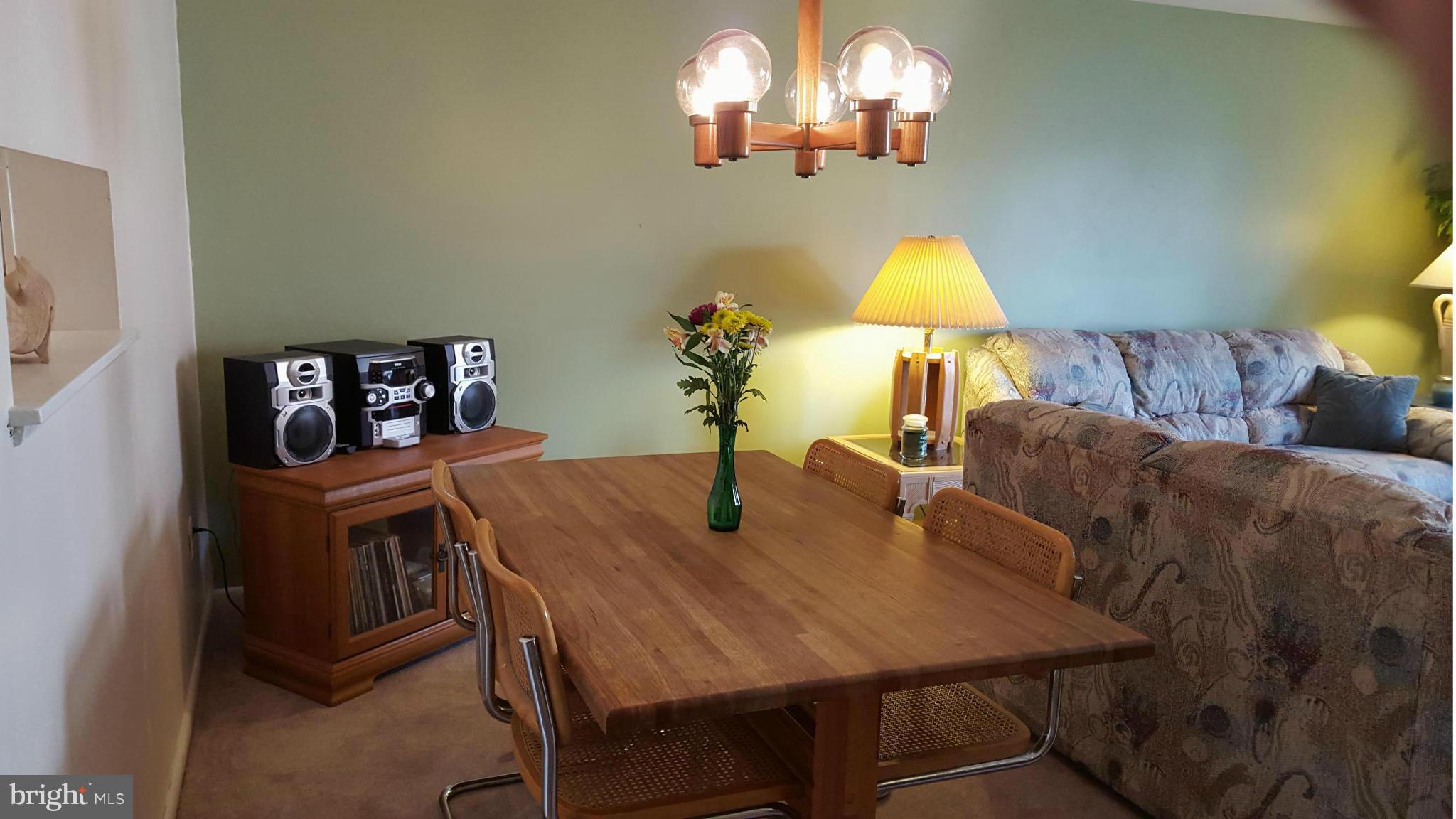 CHARING CROSS - Residential