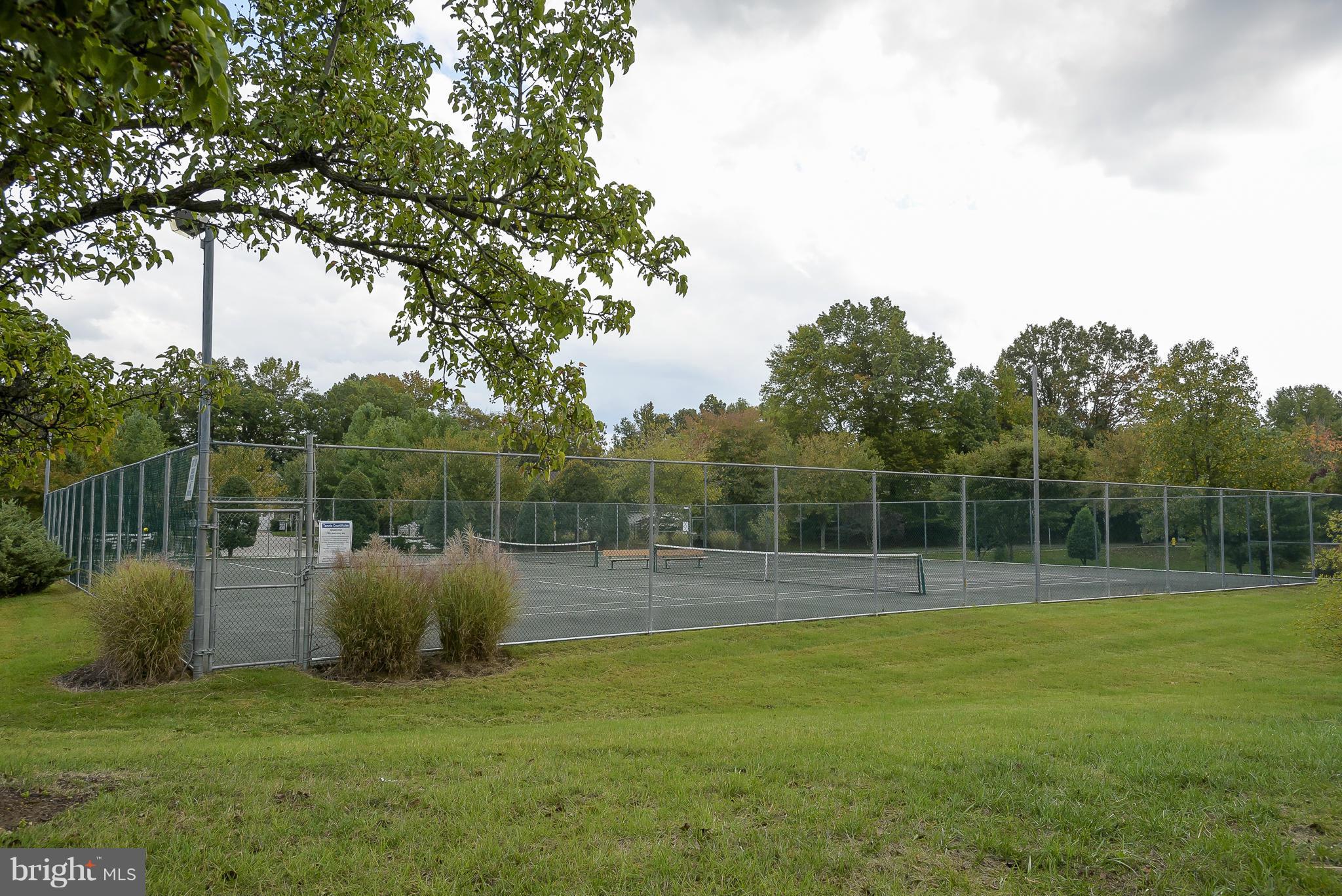 CHARING CROSS - Residential