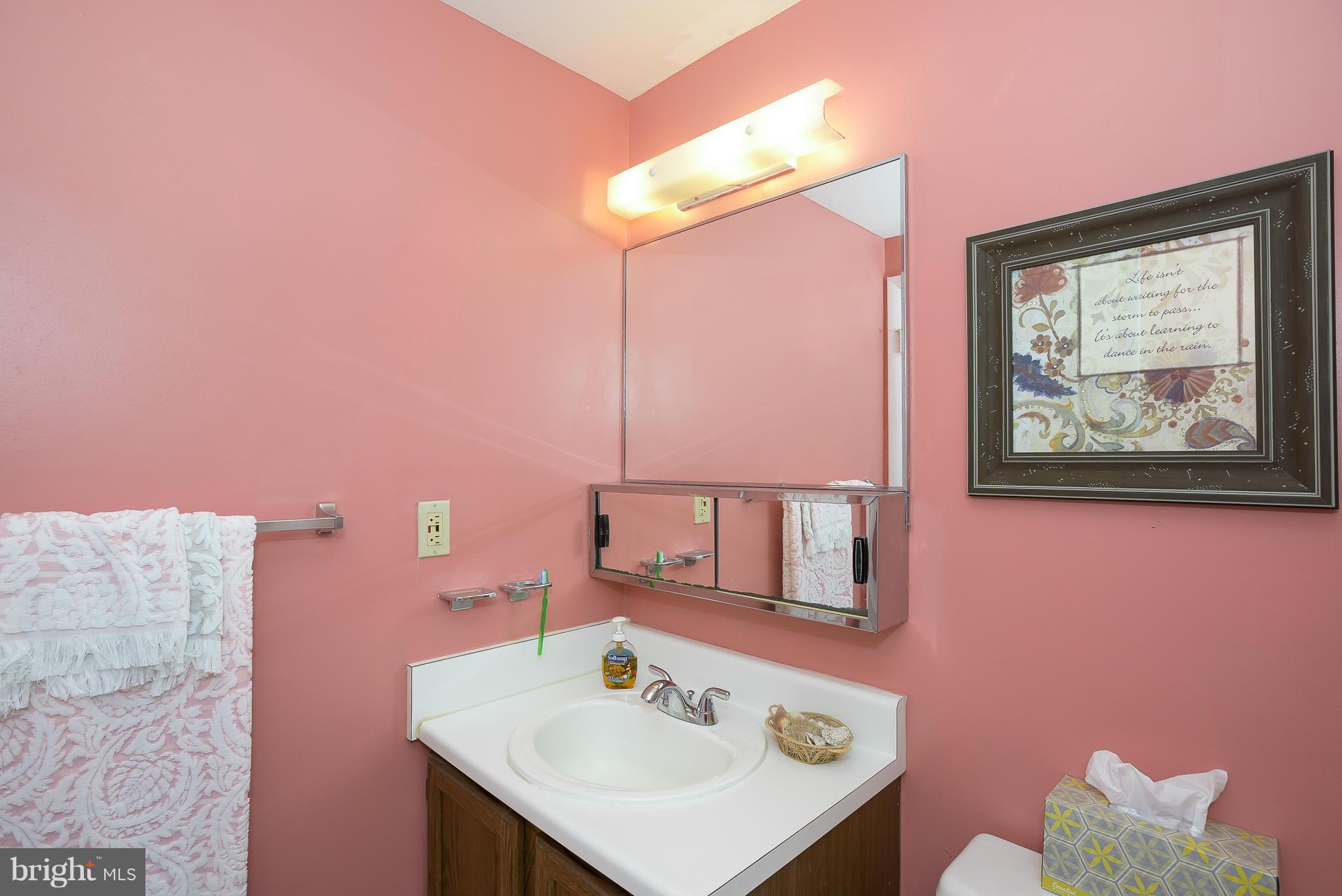 CHARING CROSS - Residential