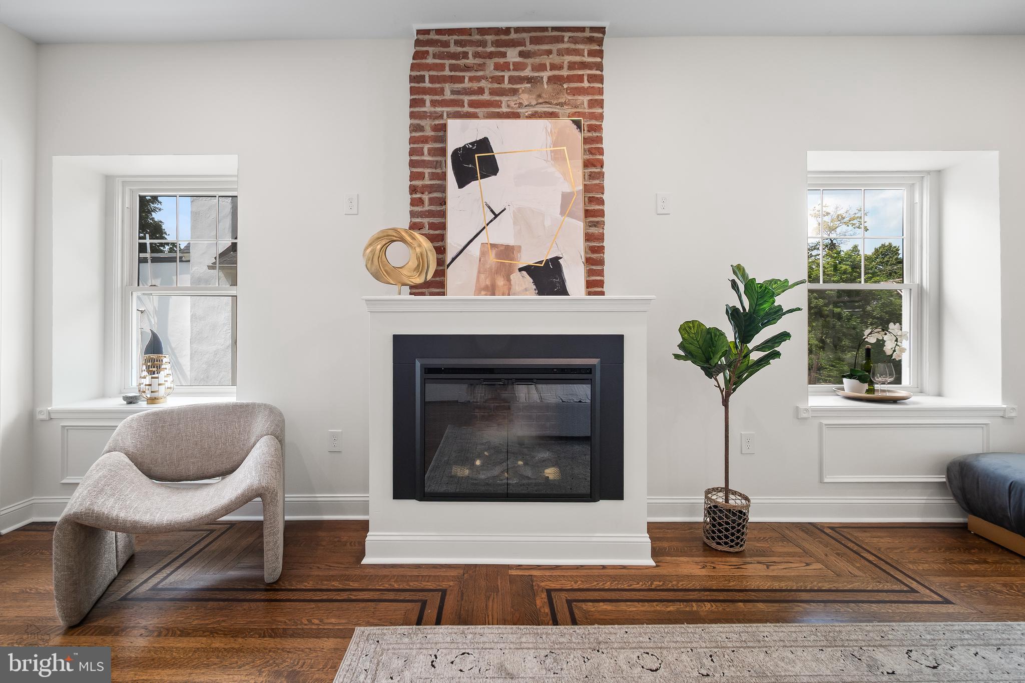 50 W UPSAL STREET
