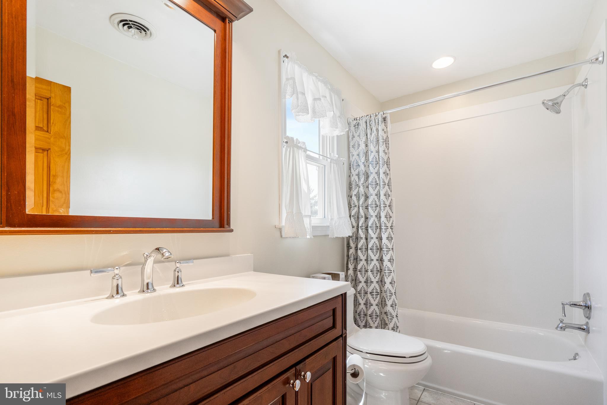 ROSEDALE - Residential