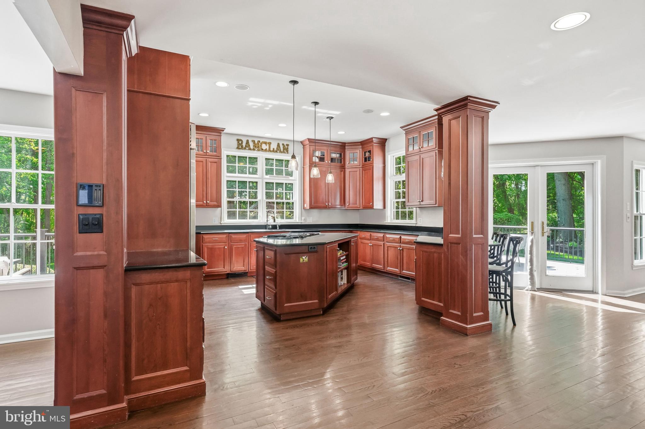 810 JOSHUA COURT