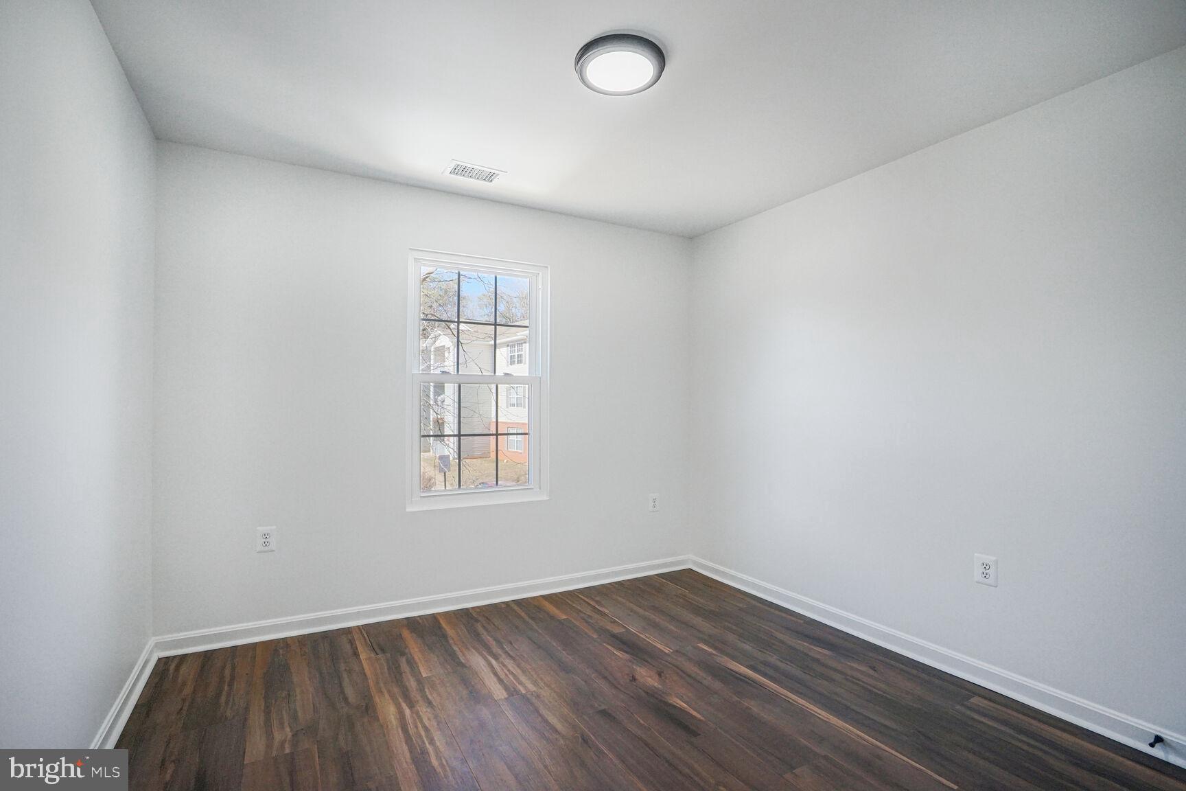 ONVILLE HEIGHTS - Residential Lease