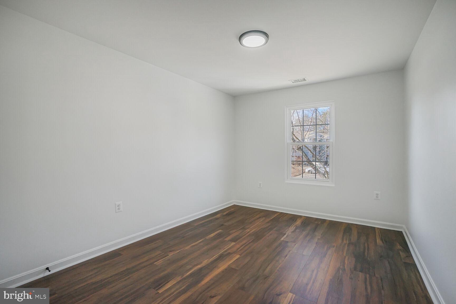 ONVILLE HEIGHTS - Residential Lease