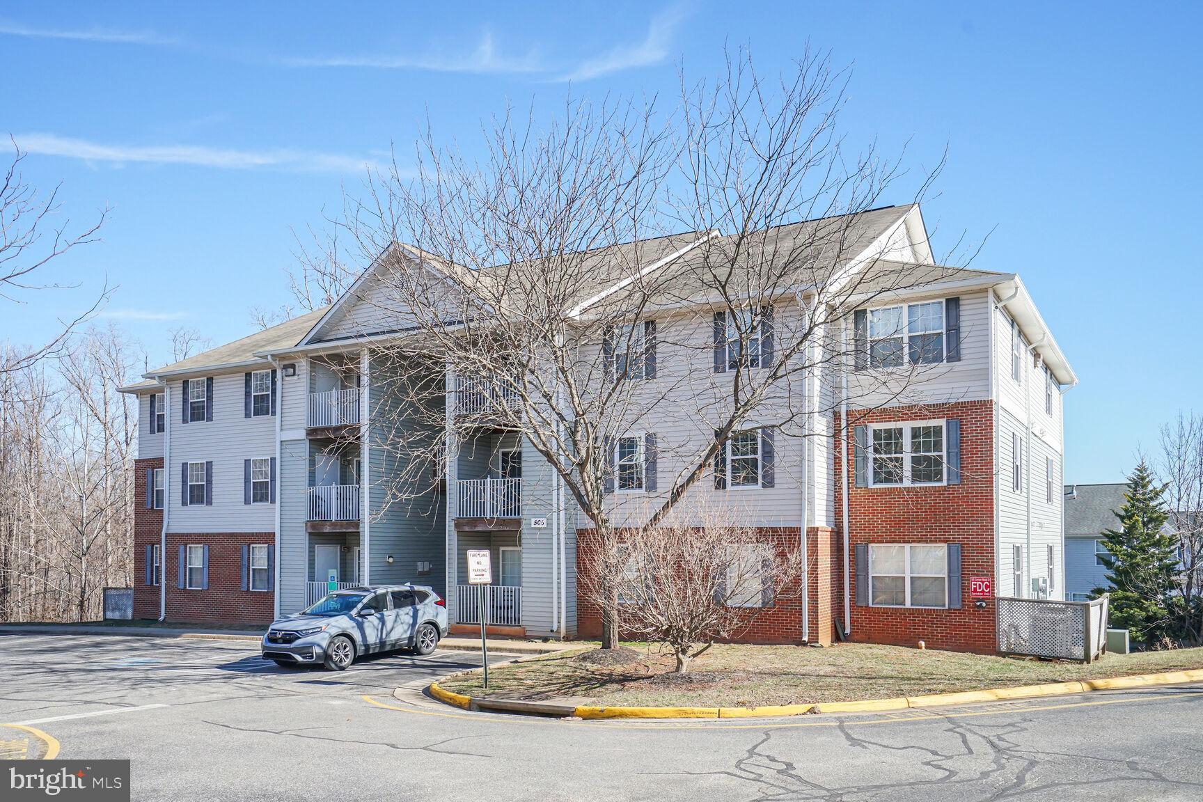 Just remodeled, fresh and clean, three bedroom two full bath Condo. Located just minutes from I-95 and Route 1, providing seamless access to major employment centers in Northern Virginia and Fredericksburg. Open floor plan with brand new laminate flooring, updated baths, fresh paint & the kitchen has new stainless steel appliances. In unit Washer and dryer. This condo has a large living/family room with deck access, a dining area with breakfast bar, pantry and upgraded solid surface counters. Primary bedroom can fit a king bed and has an en-suite bathroom & walk in closet. Two good size bedrooms with a hall bath. Enjoy a variety of shopping and dining options at nearby Stafford Marketplace, along with numerous local restaurants and stores. Explore the scenic trails and parks along the Rappahannock River, perfect for hiking, biking, and enjoying nature. Water/Sewer/Trash & HOA Fee included in rent. The landlord's application requirements include applicants have a credit score of 700 or greater for this property.