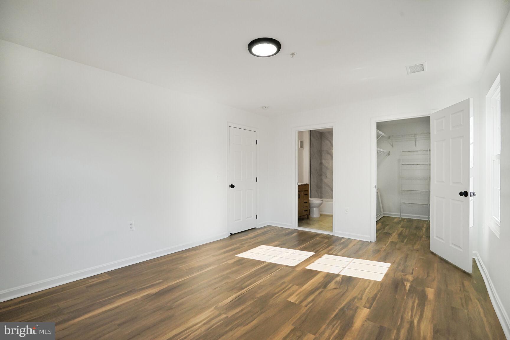 ONVILLE HEIGHTS - Residential Lease