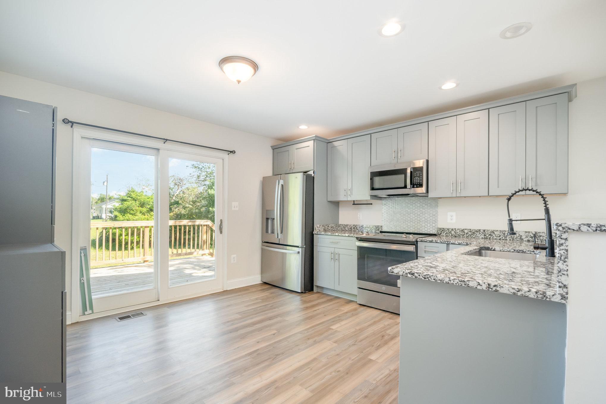 GLEBE HARBOR - Residential