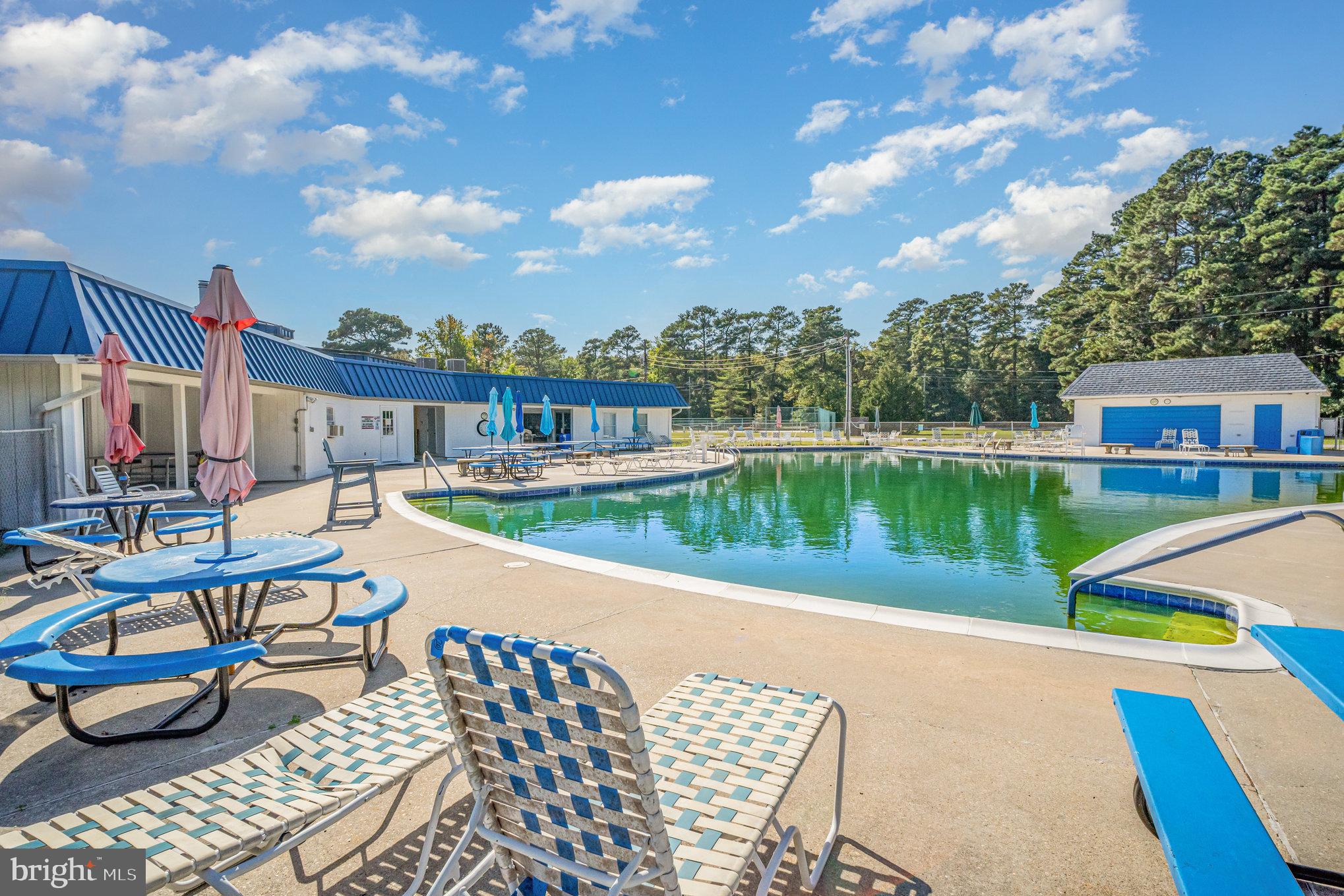 GLEBE HARBOR - Residential