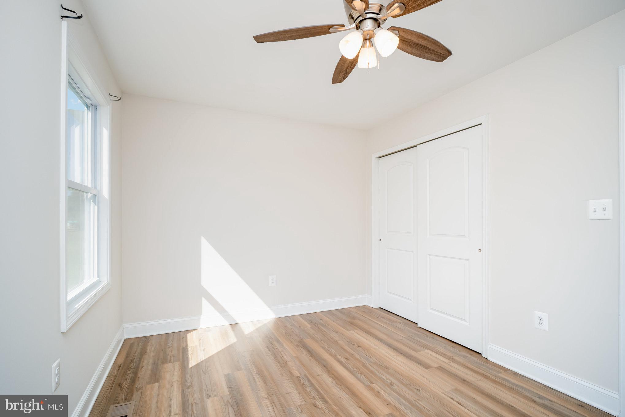 GLEBE HARBOR - Residential