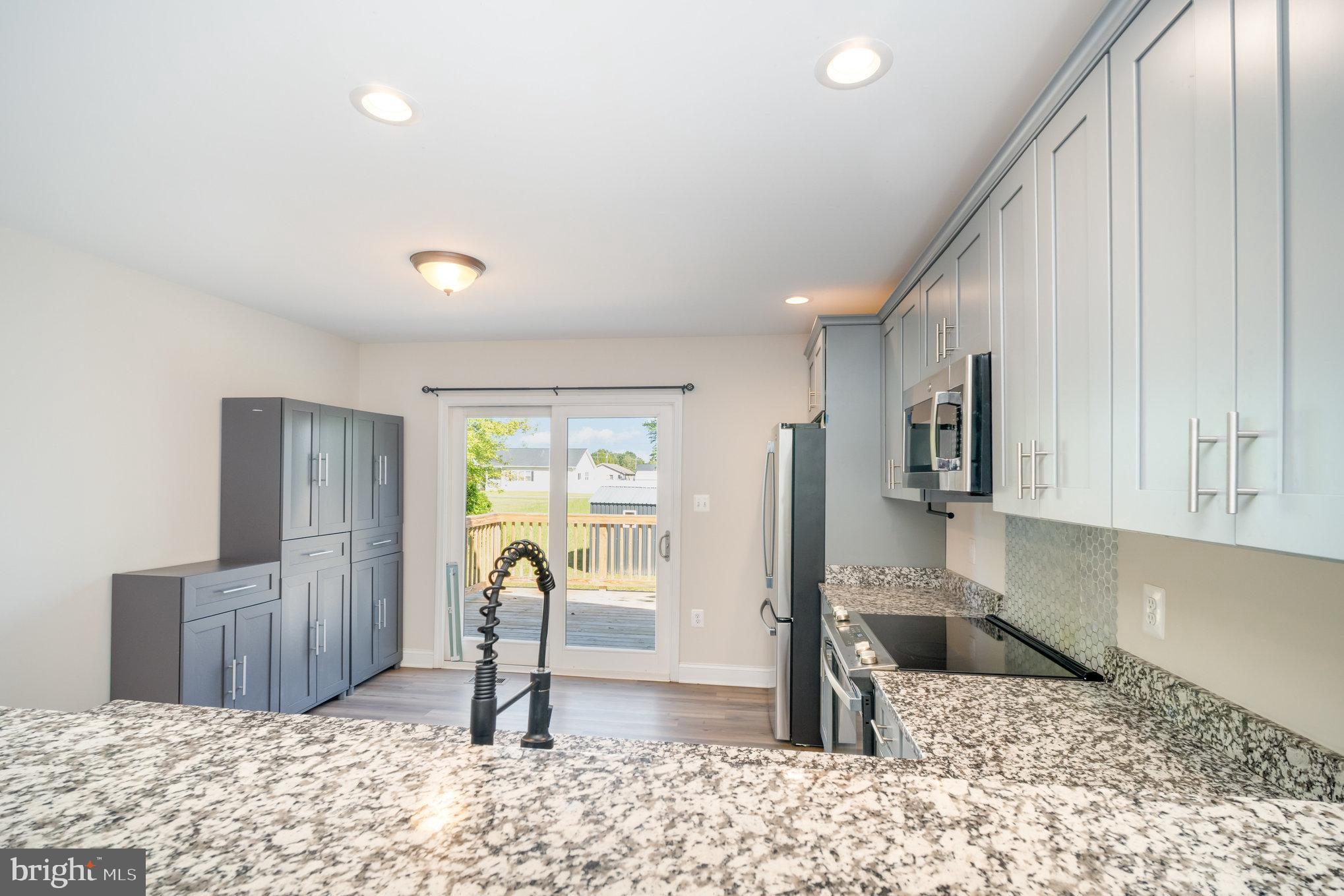 GLEBE HARBOR - Residential