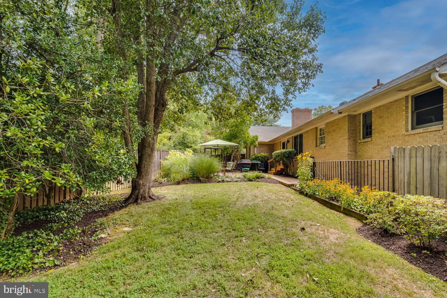 9344 MOUNT VERNON CIRCLE