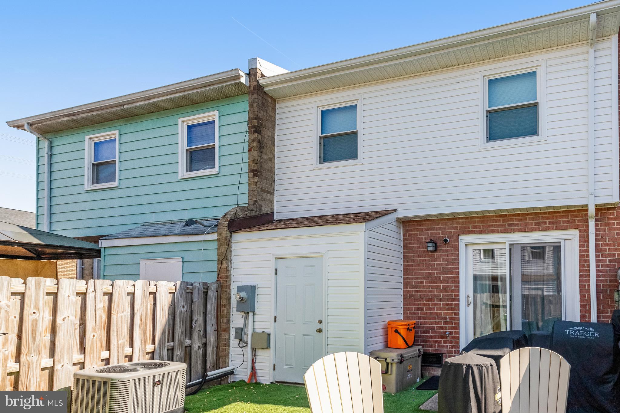 WILLIAMSTOWN - Residential