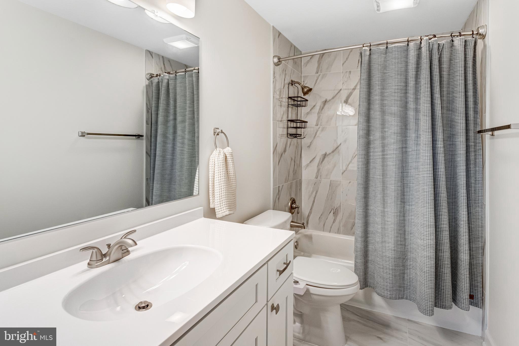 WILLIAMSTOWN - Residential