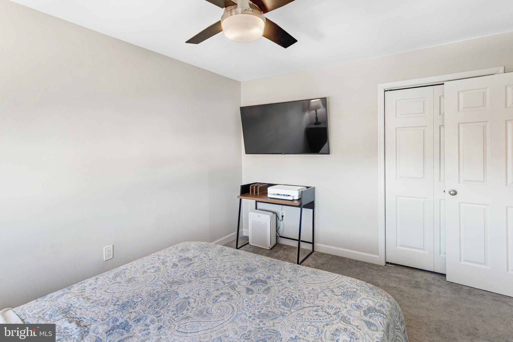 WILLIAMSTOWN - Residential