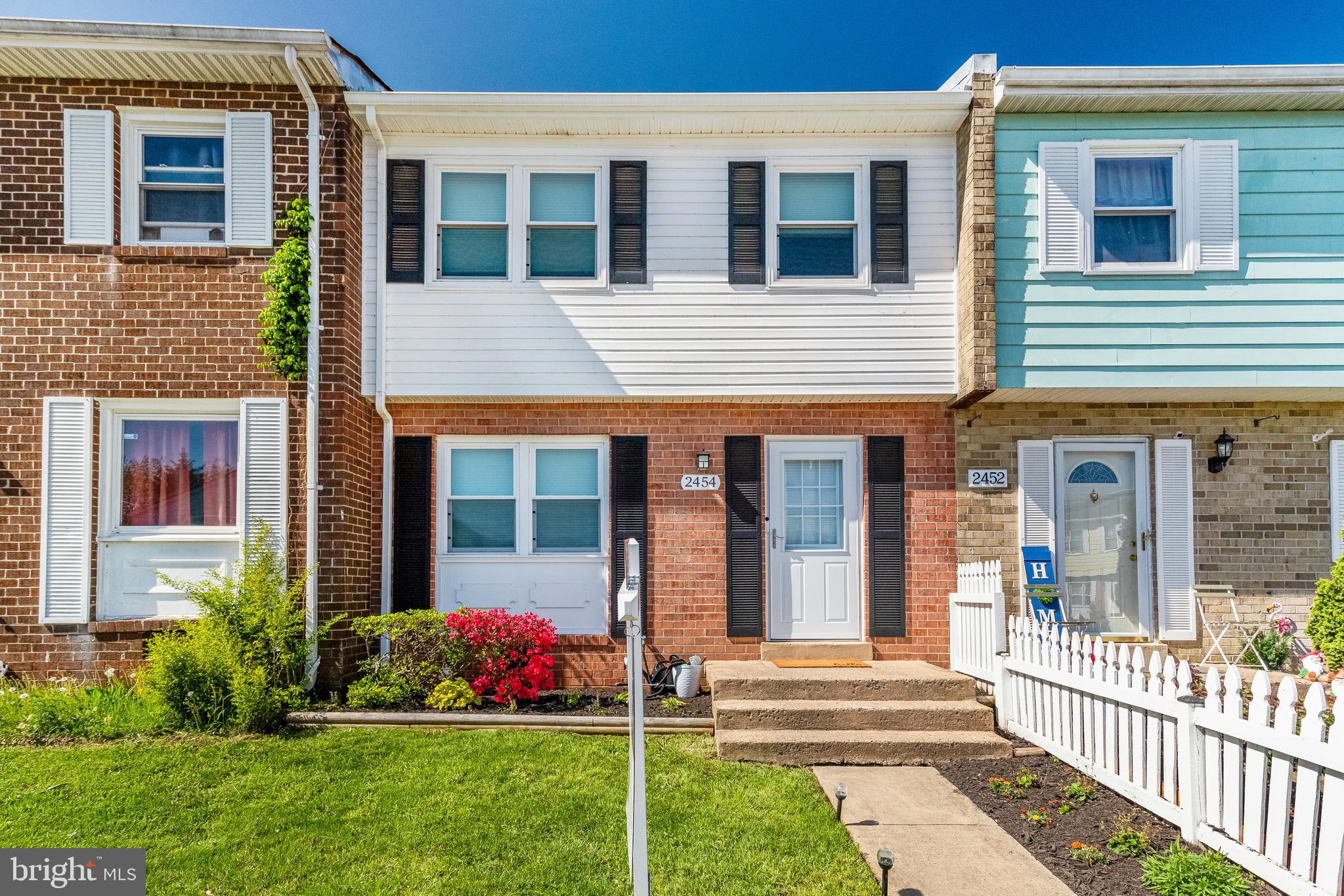 WILLIAMSTOWN - Residential