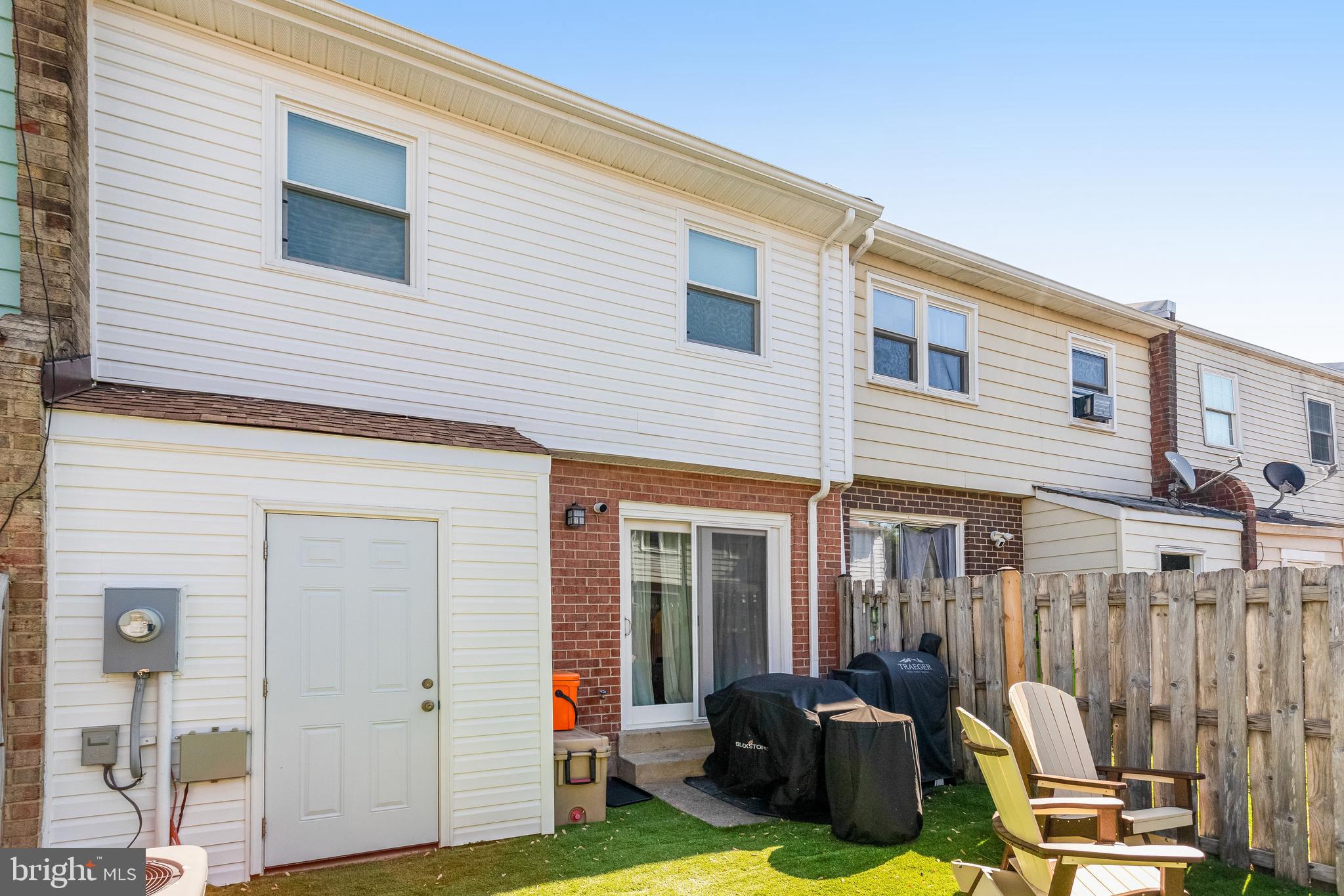 WILLIAMSTOWN - Residential