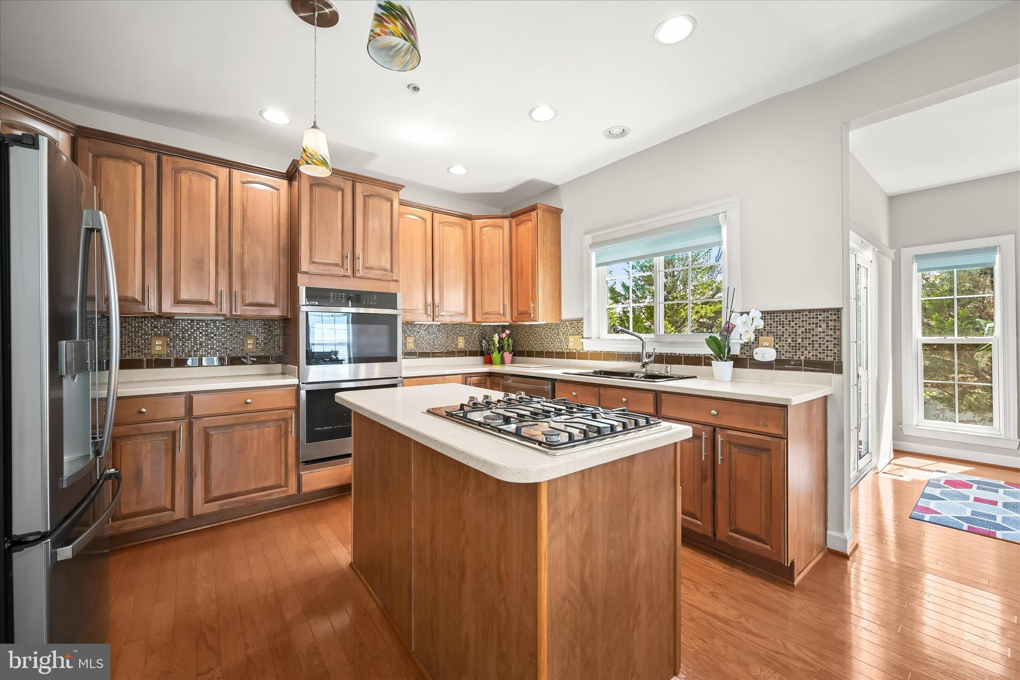 SOUTH RIVER COLONY - Residential