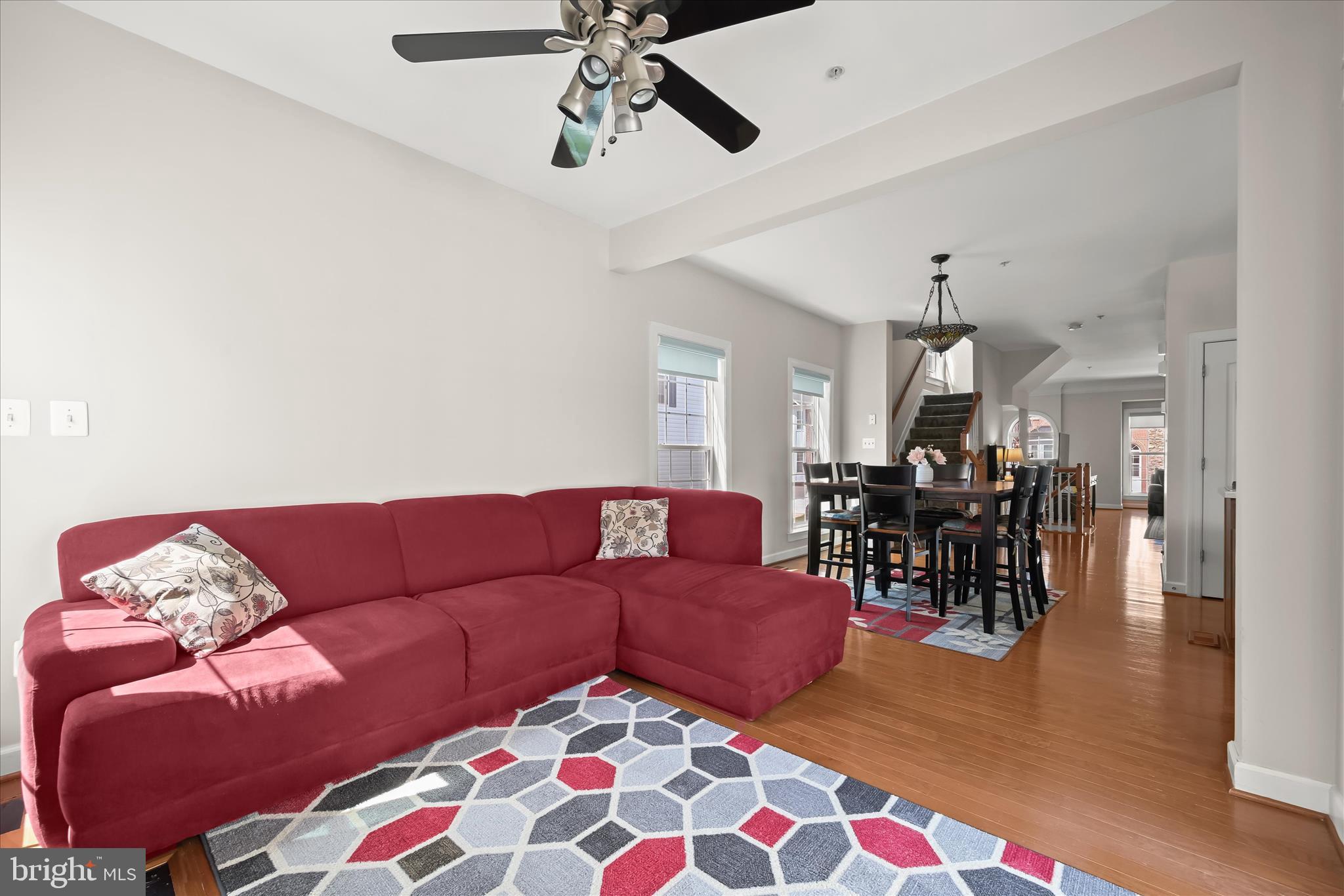 SOUTH RIVER COLONY - Residential