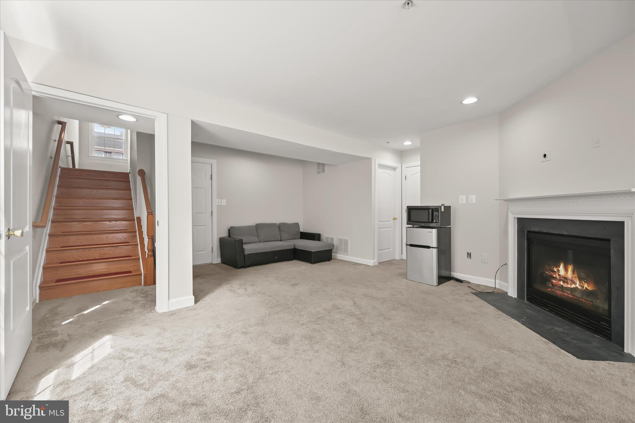 SOUTH RIVER COLONY - Residential