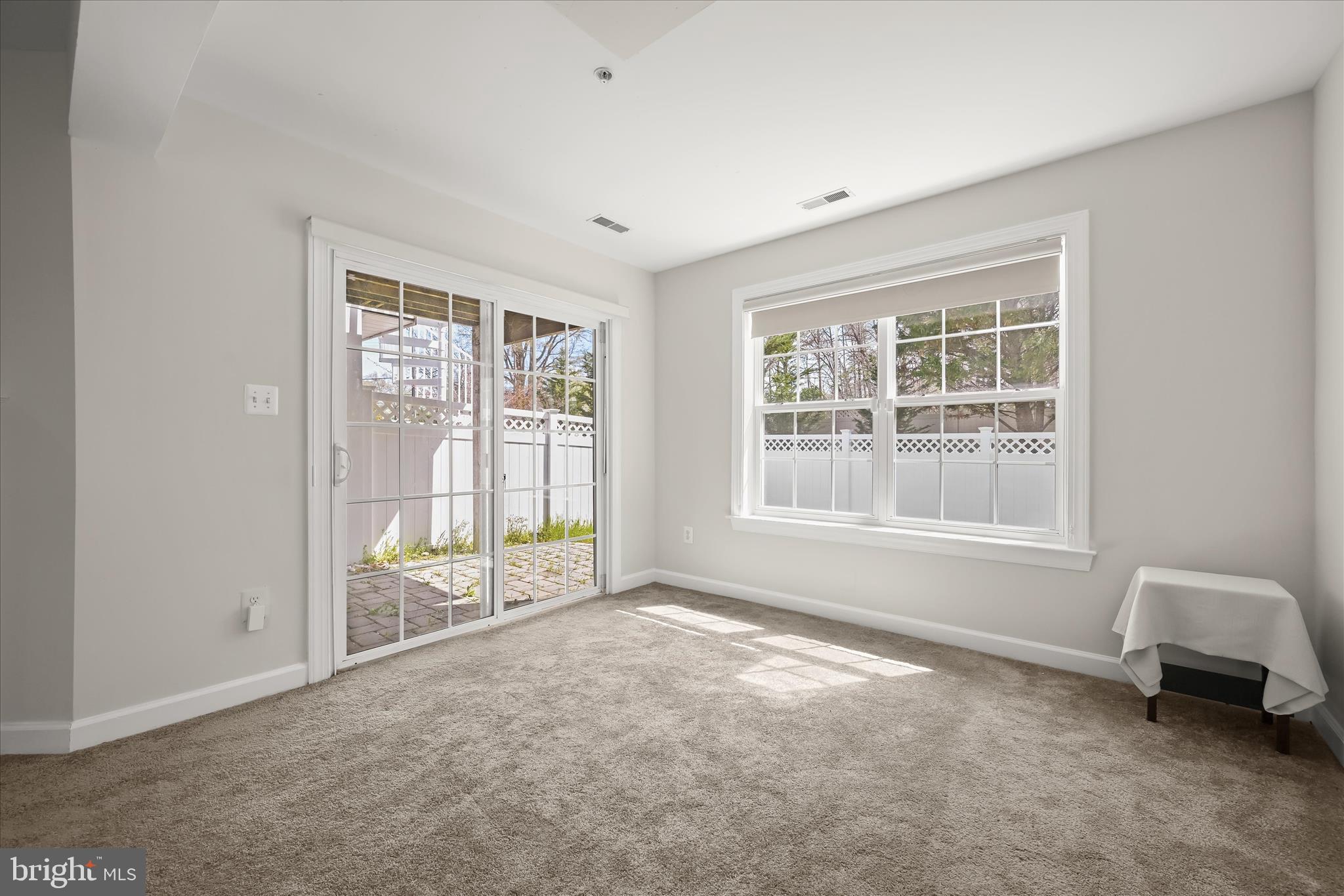 SOUTH RIVER COLONY - Residential