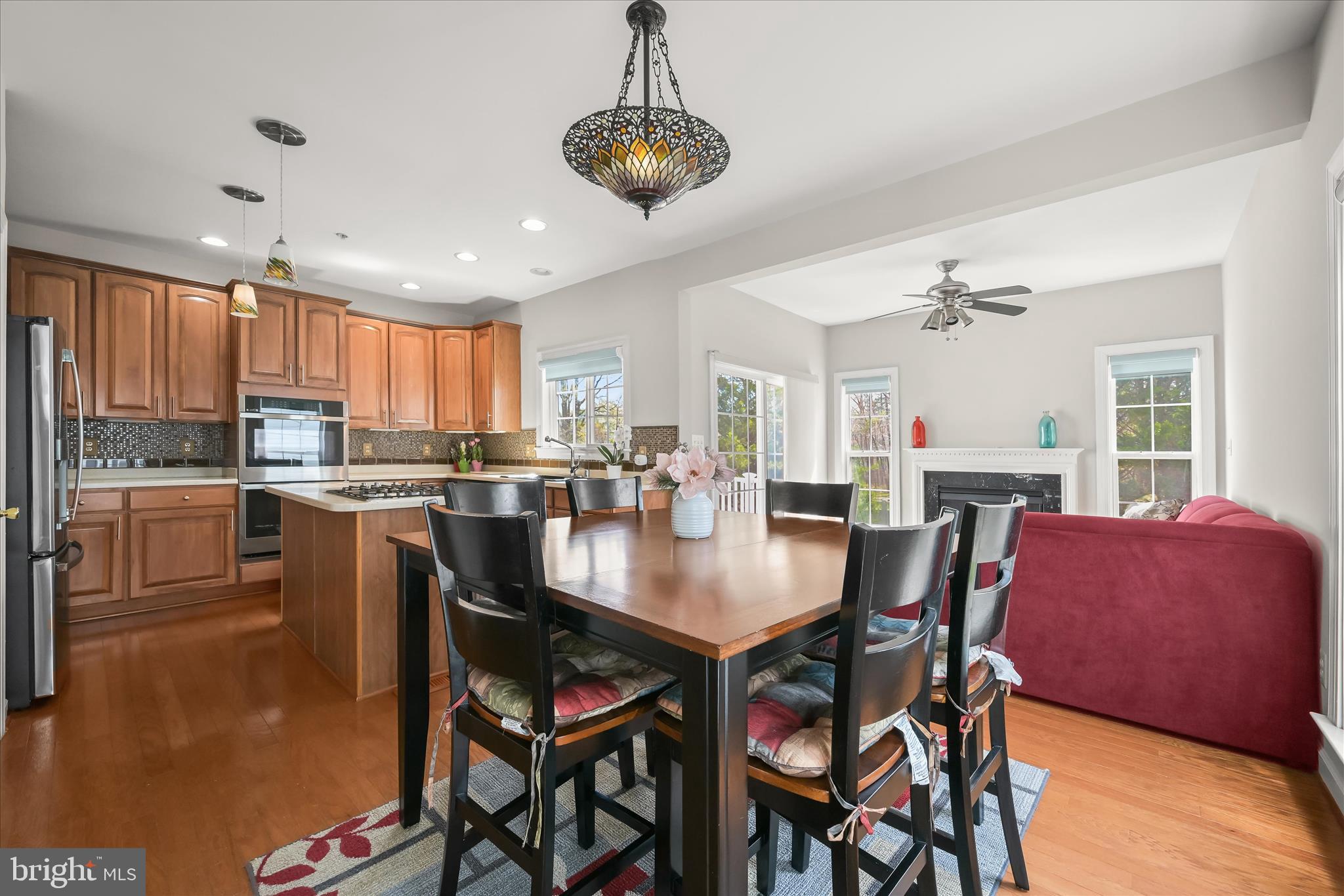 SOUTH RIVER COLONY - Residential