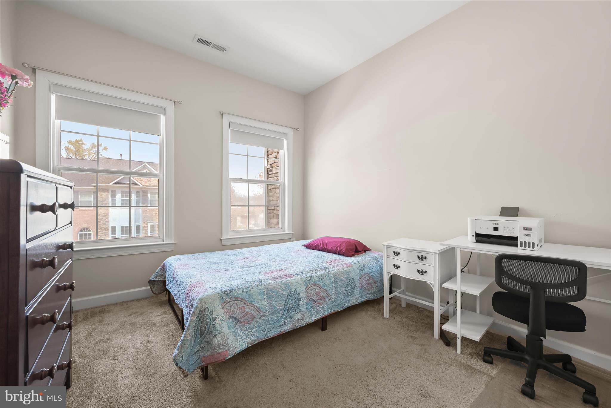 SOUTH RIVER COLONY - Residential