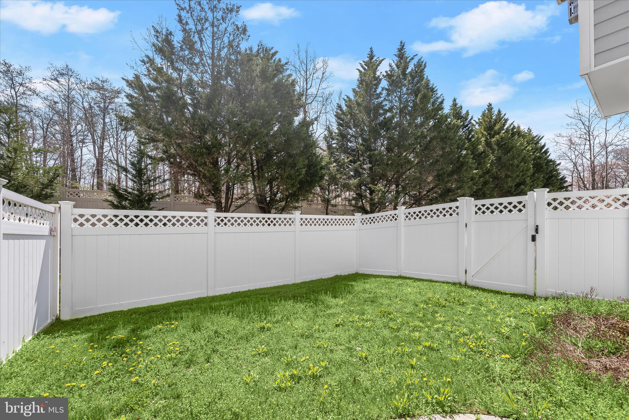 SOUTH RIVER COLONY - Residential