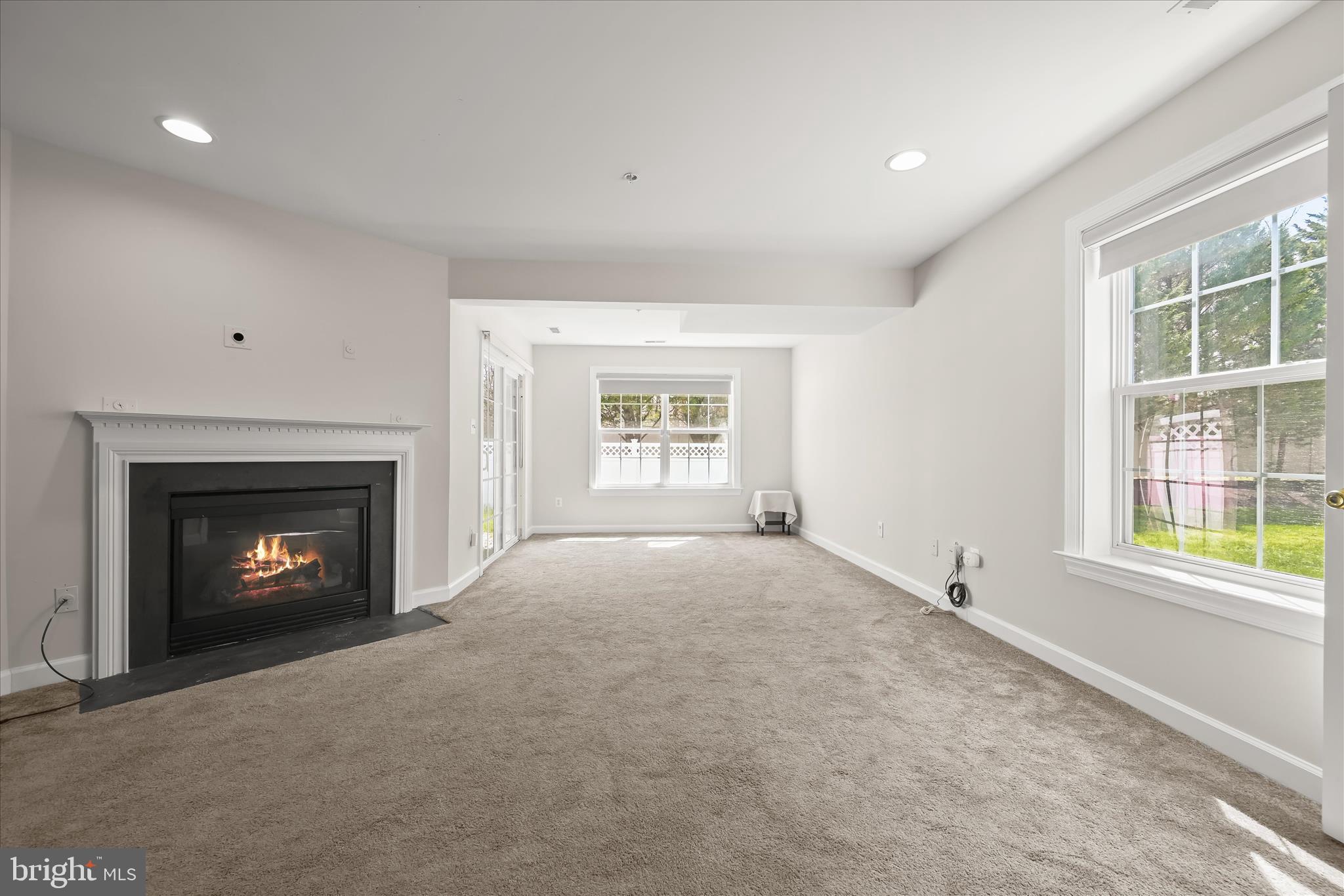 SOUTH RIVER COLONY - Residential