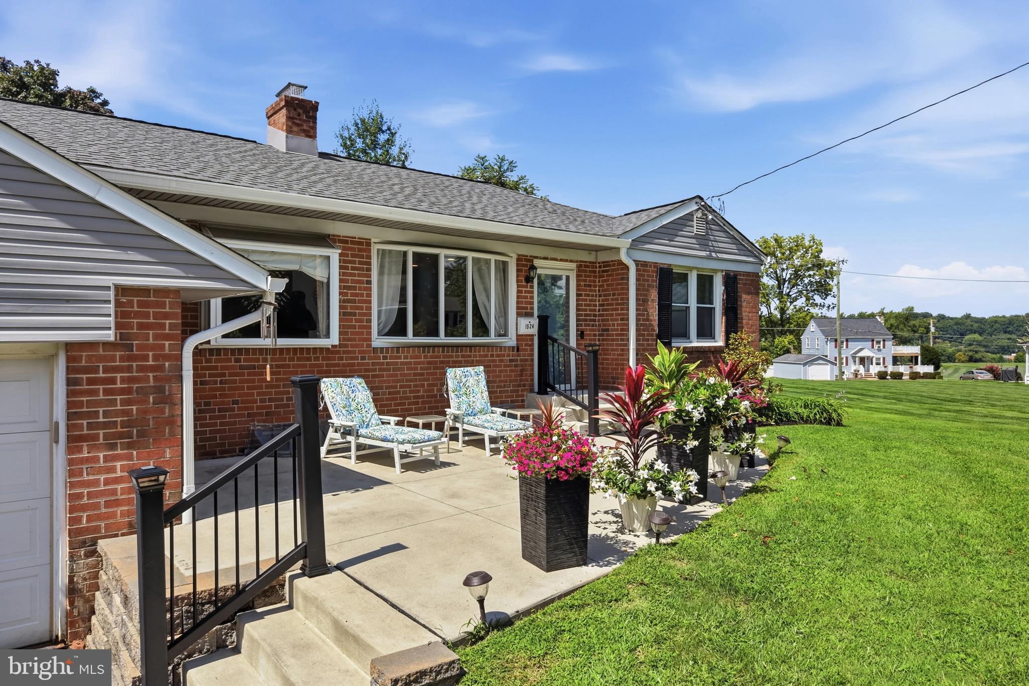 1524 S LIMEKILN PIKE
