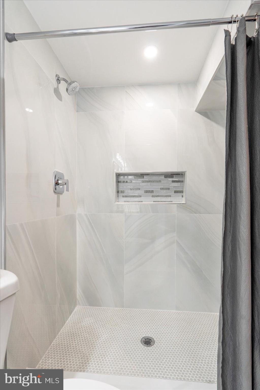 KNOLLWOOD - Residential