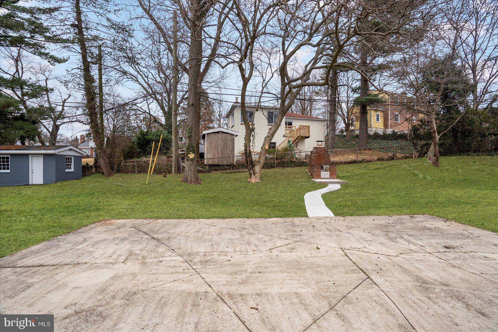 KNOLLWOOD - Residential