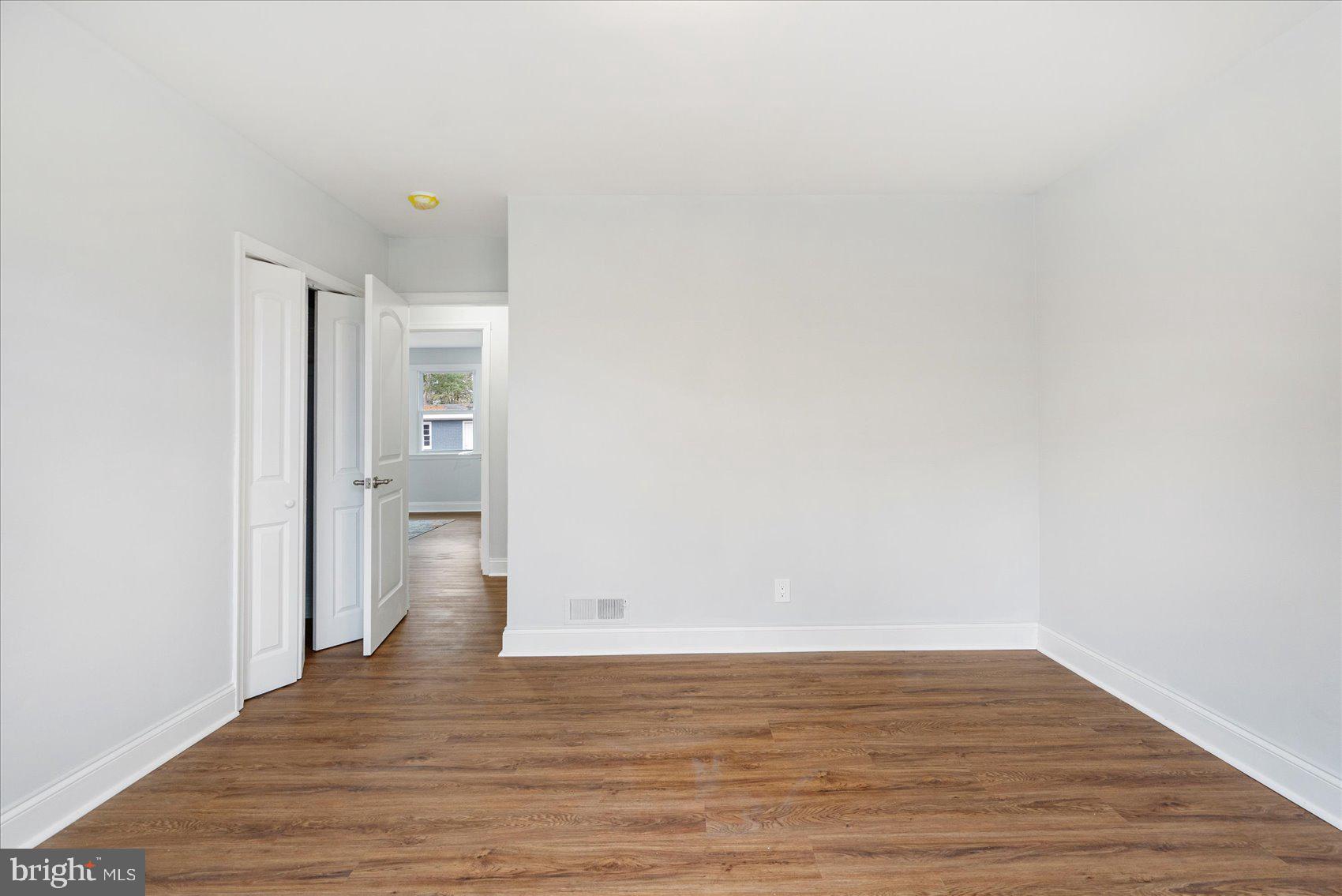 KNOLLWOOD - Residential