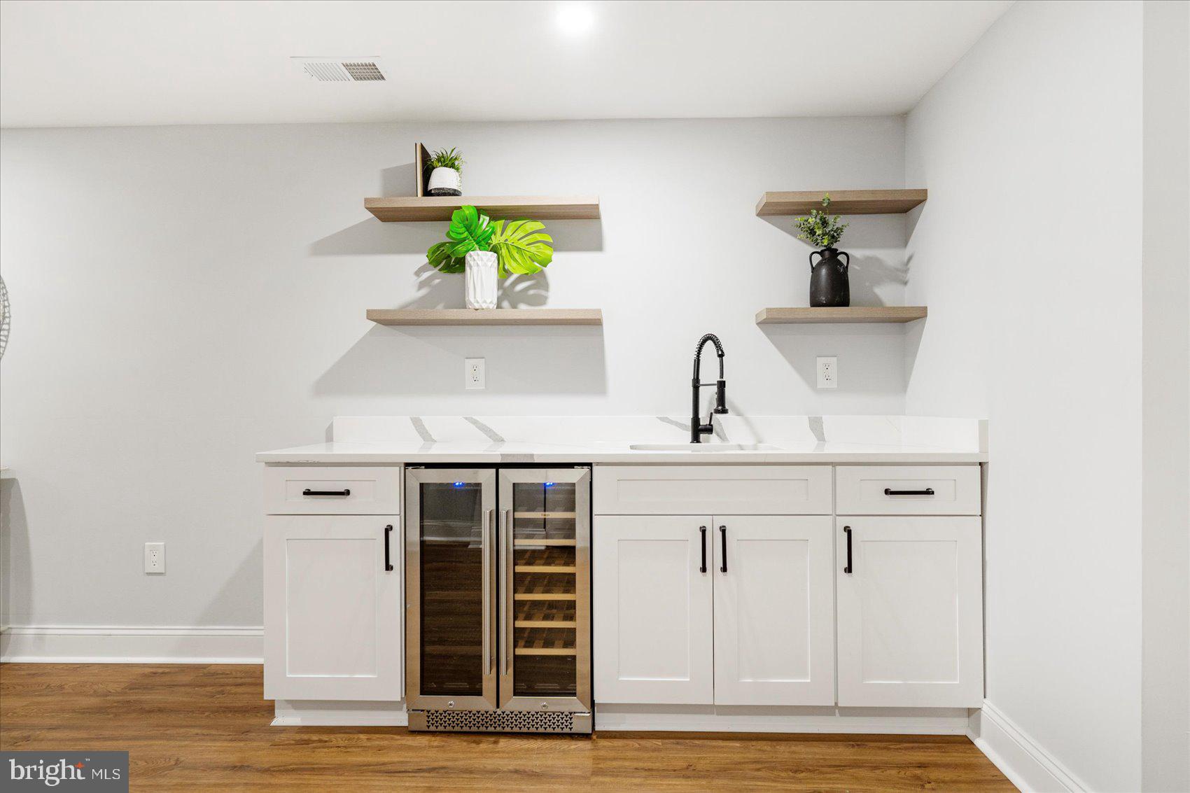 KNOLLWOOD - Residential