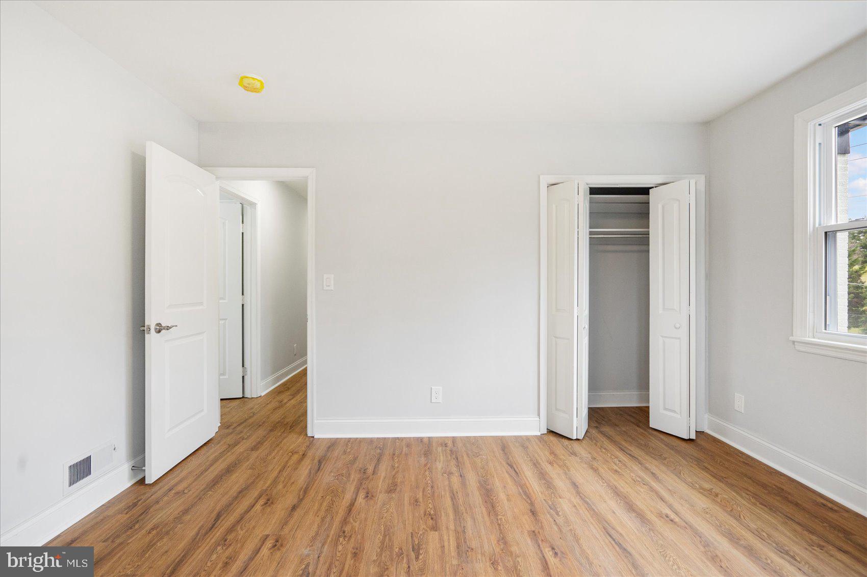 KNOLLWOOD - Residential