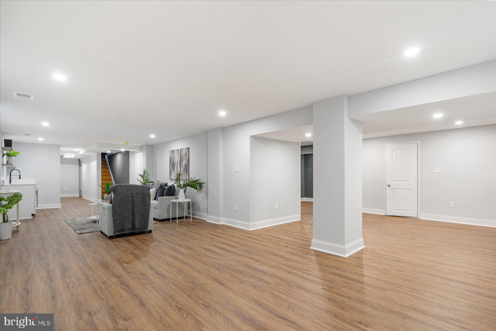 KNOLLWOOD - Residential