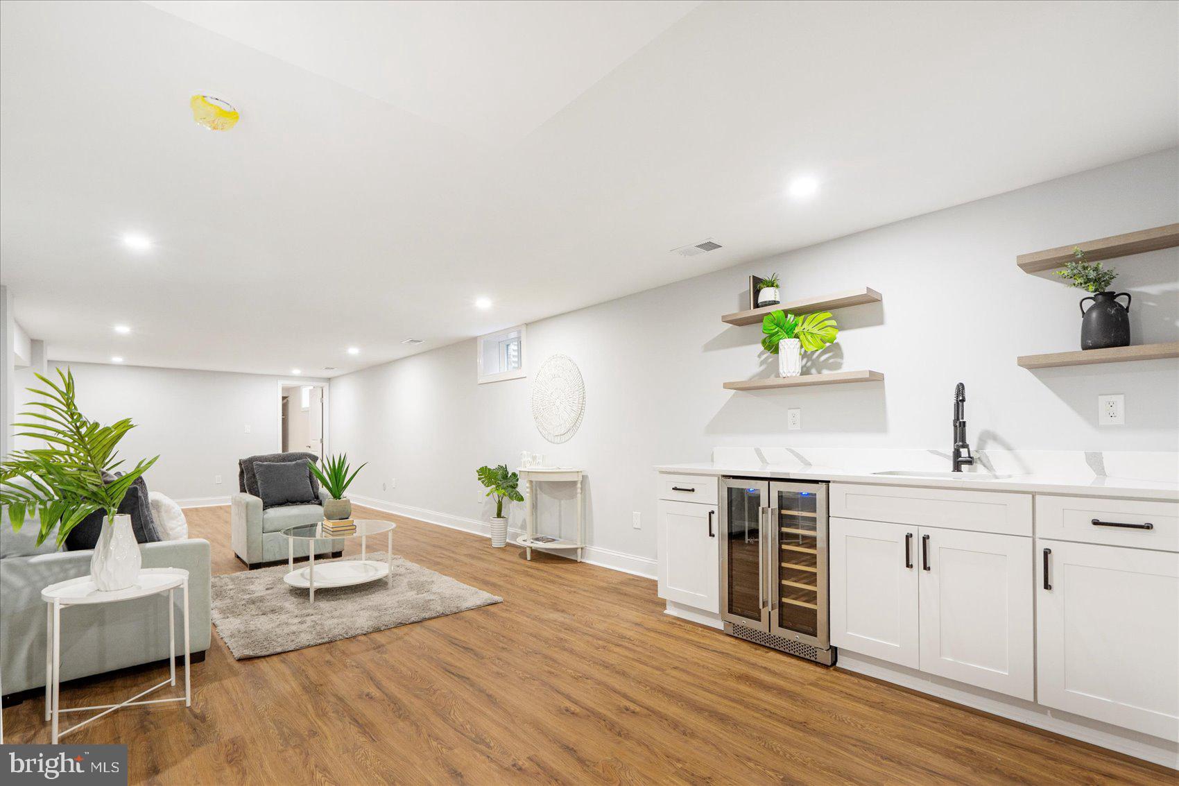 KNOLLWOOD - Residential