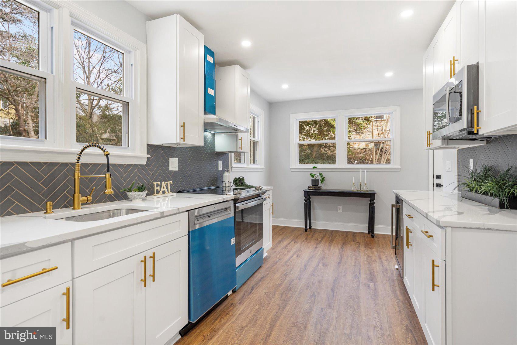 KNOLLWOOD - Residential