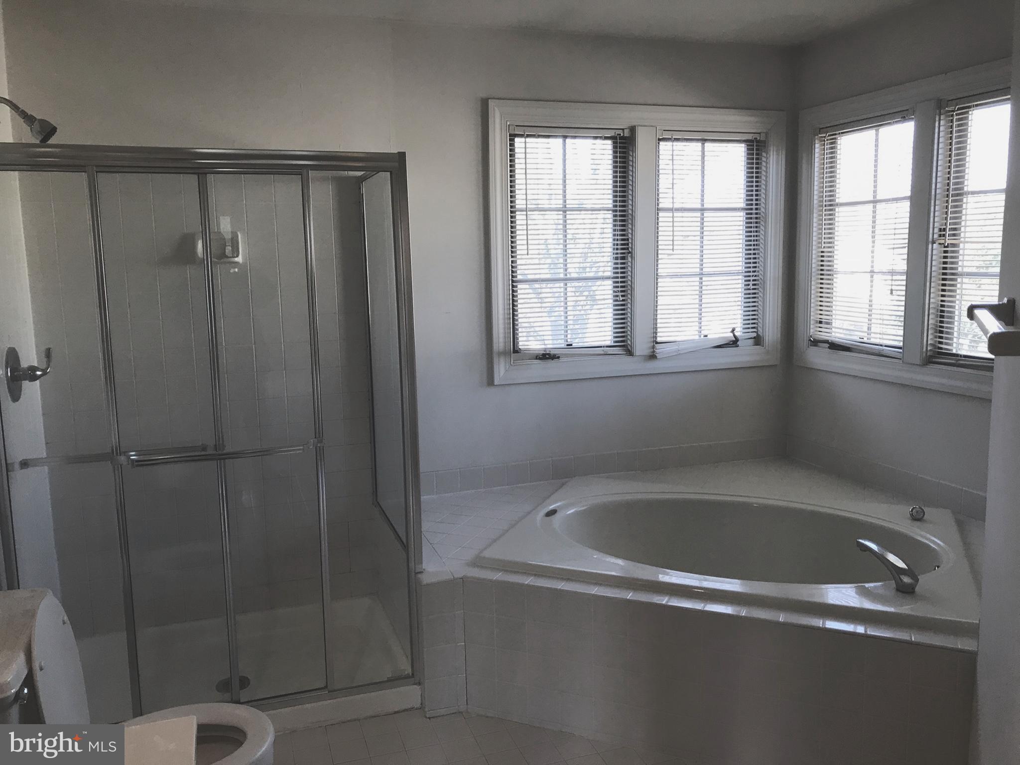 SULLY STATION II - Residential Lease