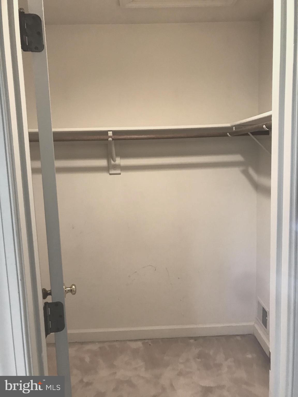 SULLY STATION II - Residential Lease