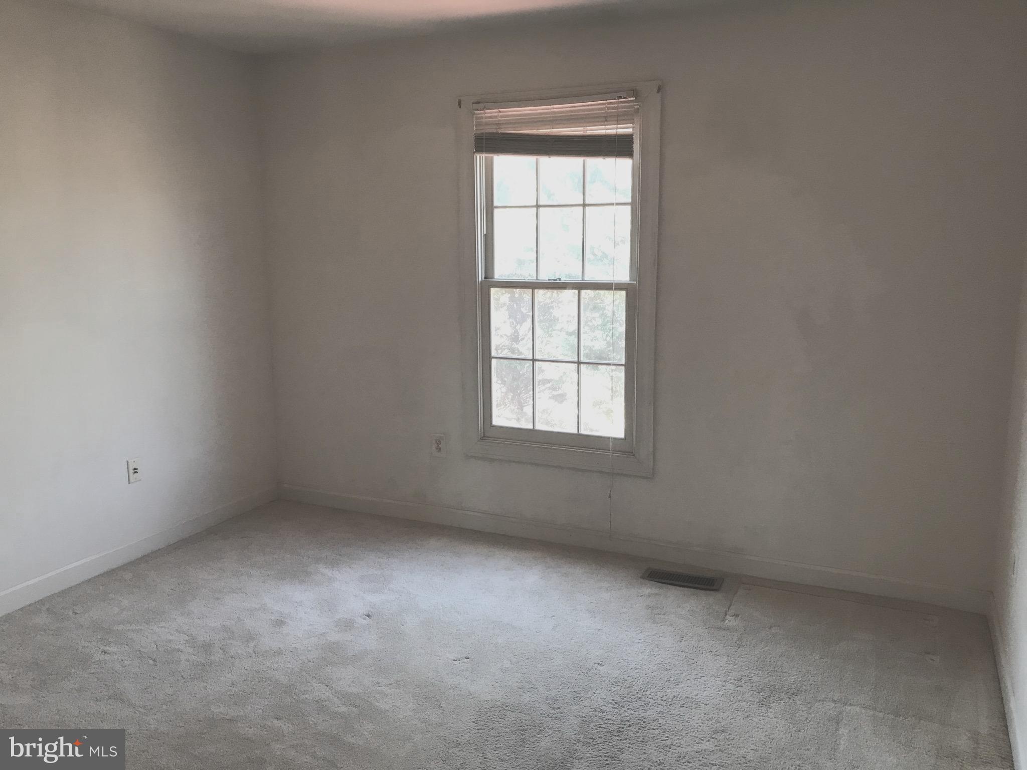 SULLY STATION II - Residential Lease