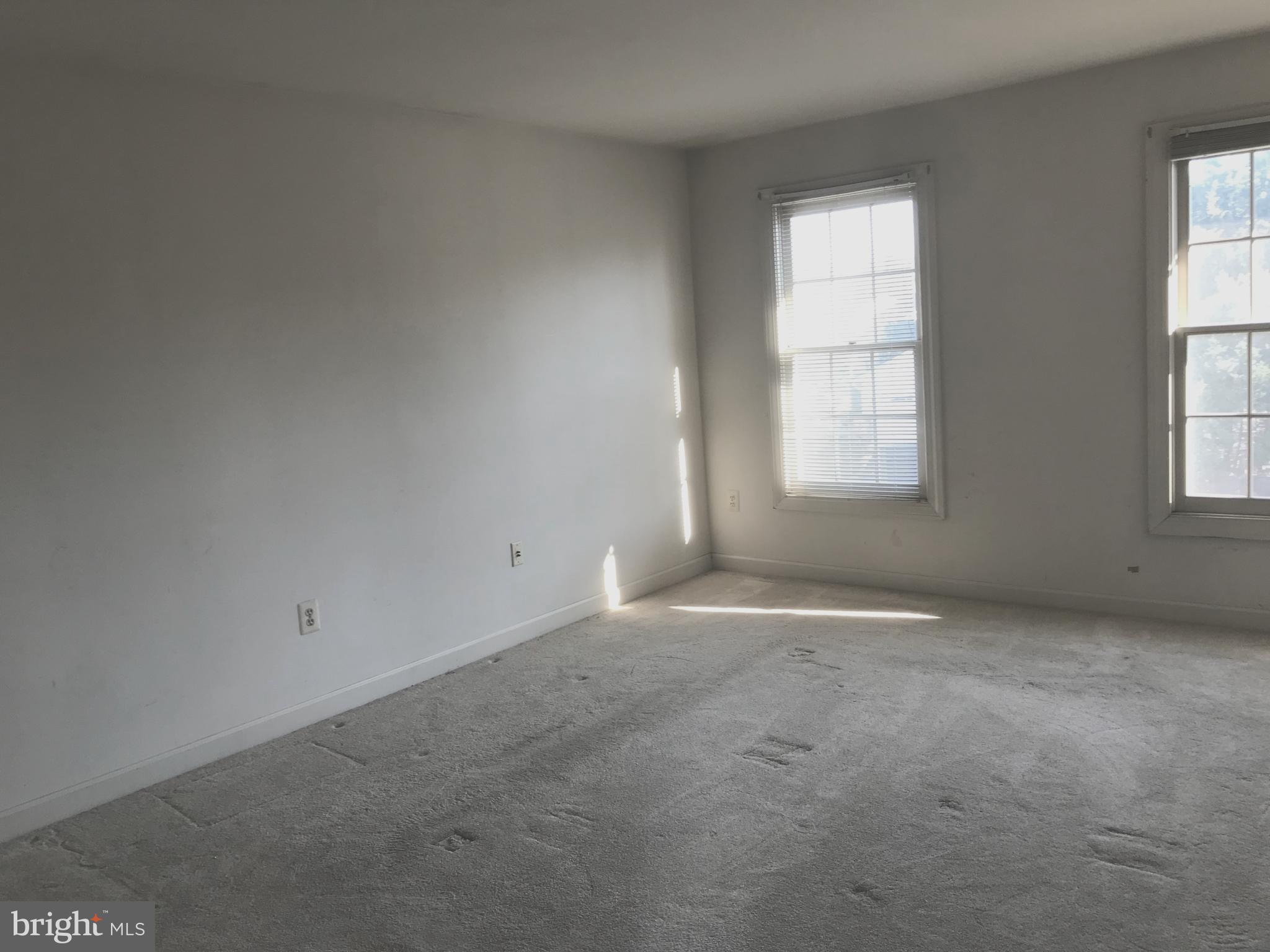 SULLY STATION II - Residential Lease