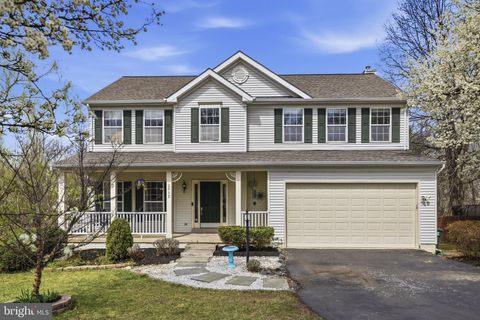 2932 NICELY COURT DUMFRIES VA 22026