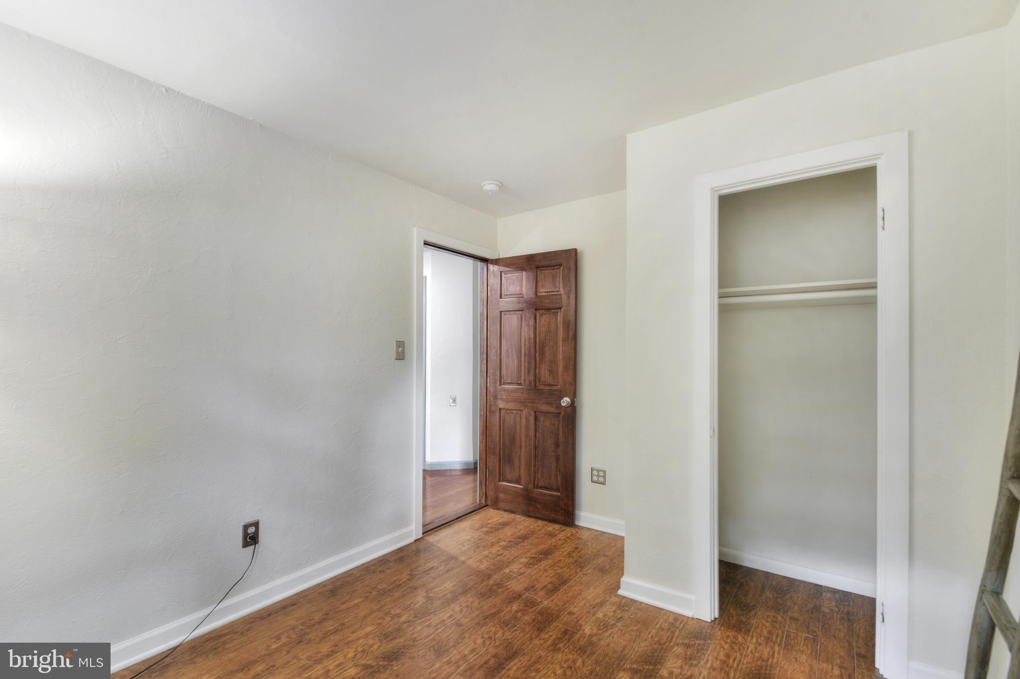 SUNRISE BEACH - Residential