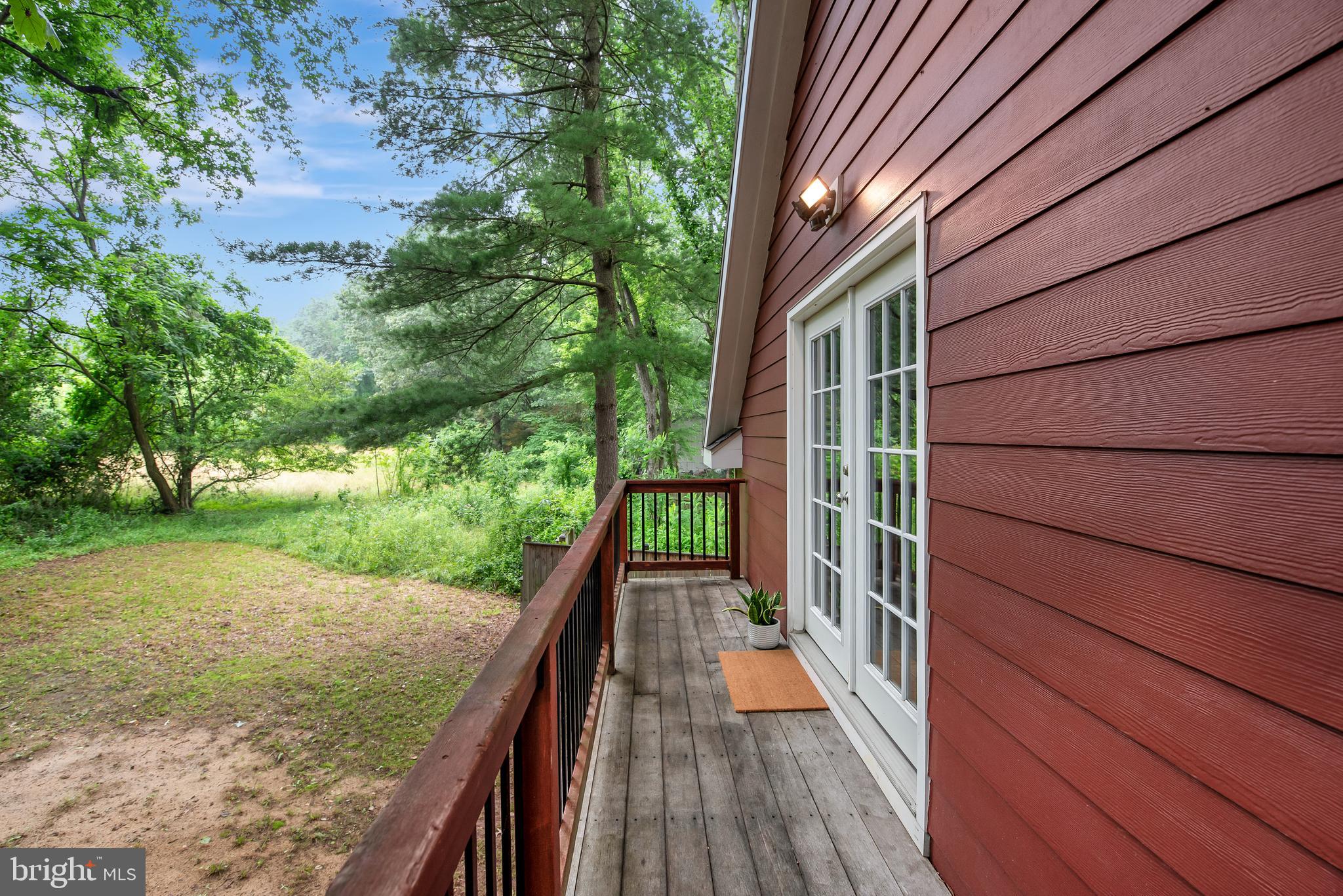 SUNRISE BEACH - Residential