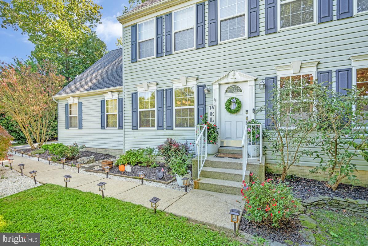 1805 RUDOLPH LANE