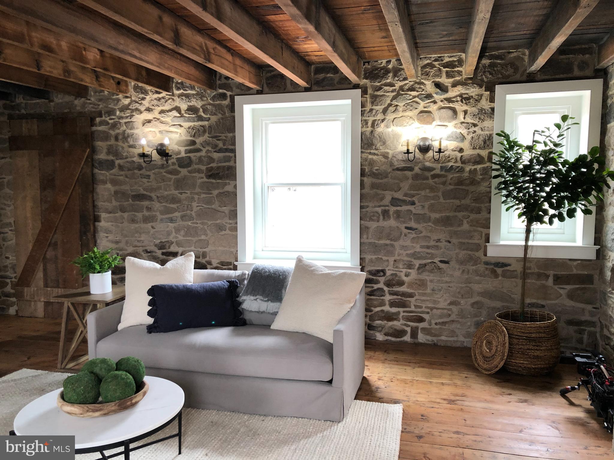 PENN VALLEY MANOR - Residential Lease