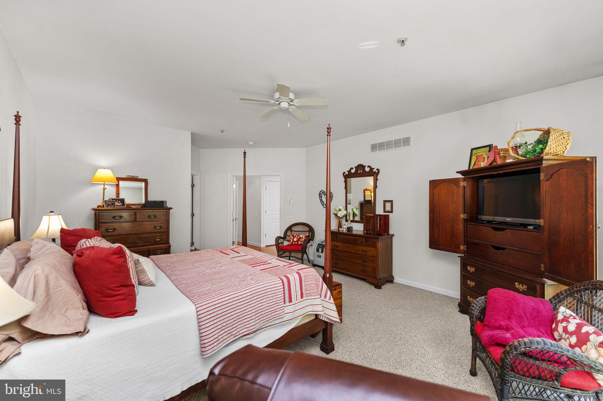 SPRINGTON POINTE WOODS - Residential